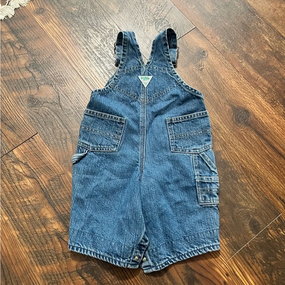 Oshkosh B’Gosh Shorts Overalls/Bibs Denim Size 3-6 Months - Picture 2 of 3